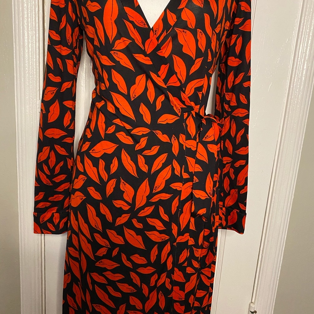 Authentic Diane Von FURSTENBERG women’s dress